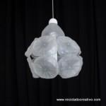 Lámpara con garrafas plástico reciclado -botellas de plástico- Lamps out of recycled plastic bottles RecicladoCreativo