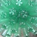 Lámpara realizada con 125 botellas de plástico recicladas - Lamp made with 125 recycled plastic bottles http://youtu.be/lwt43vjl2fs