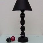 Lamparita de mesa realizada con cápsulas de café Dolce Gusto - Lamp made whith coffee capsules - Lamp made with recycled coffee capsules Reciclado Creativo - Rosa Montesa