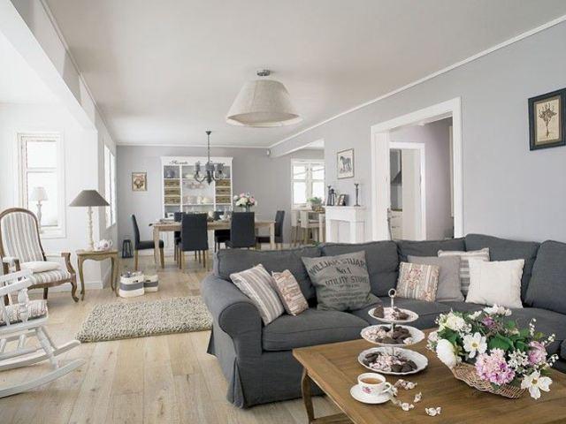 Un precioso salón con un sofá gris como protagonista | Decoración