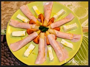 ESPÁRRAGOS CON PAVO Y QUESO