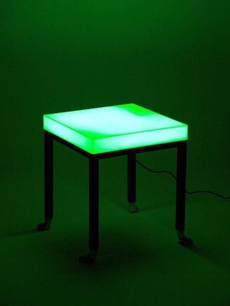 Felipao mesa o mueble auxiliar