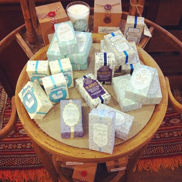 jabones y velas_regalos para mama_maowdesign