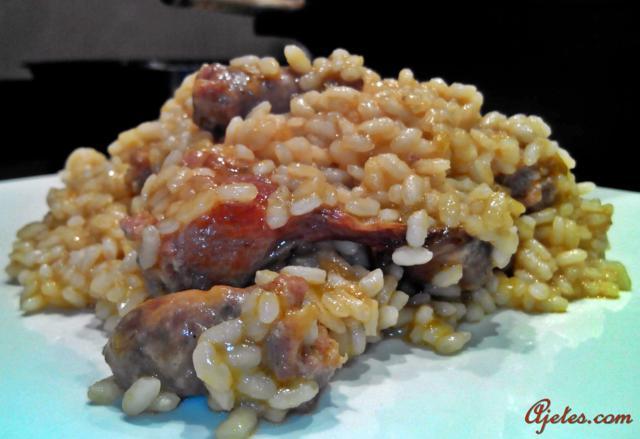 arroz con pollo y conejo