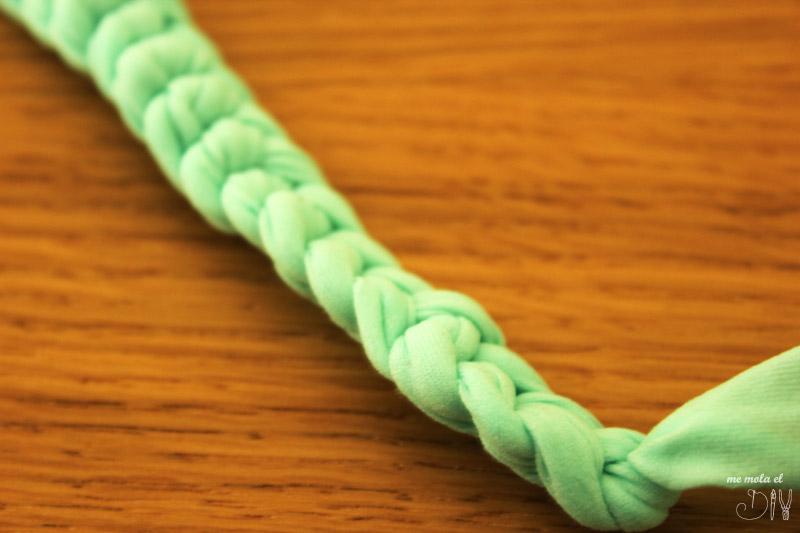 pulsera de trapillo diy con cadeneta de crochet