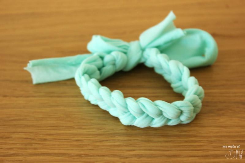 pulsera de trapillo diy con cadeneta de crochet