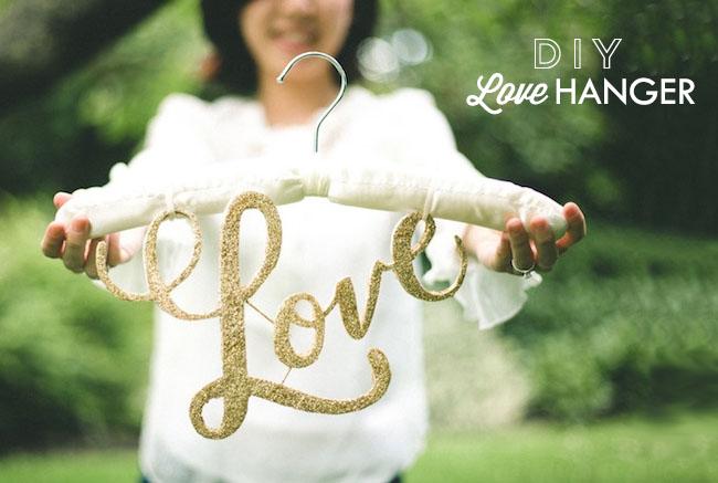 DIY-love-hanger
