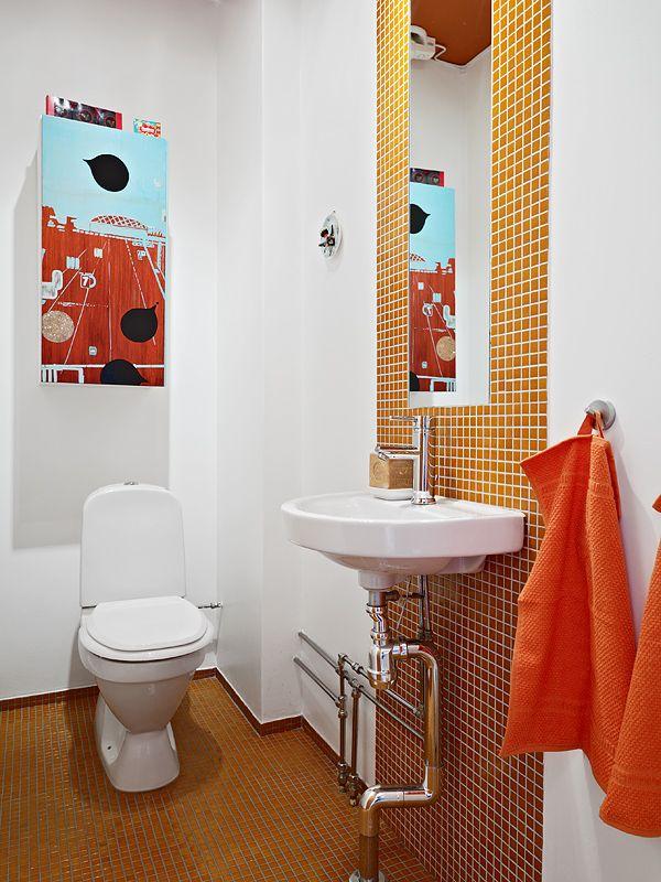 baño naranja