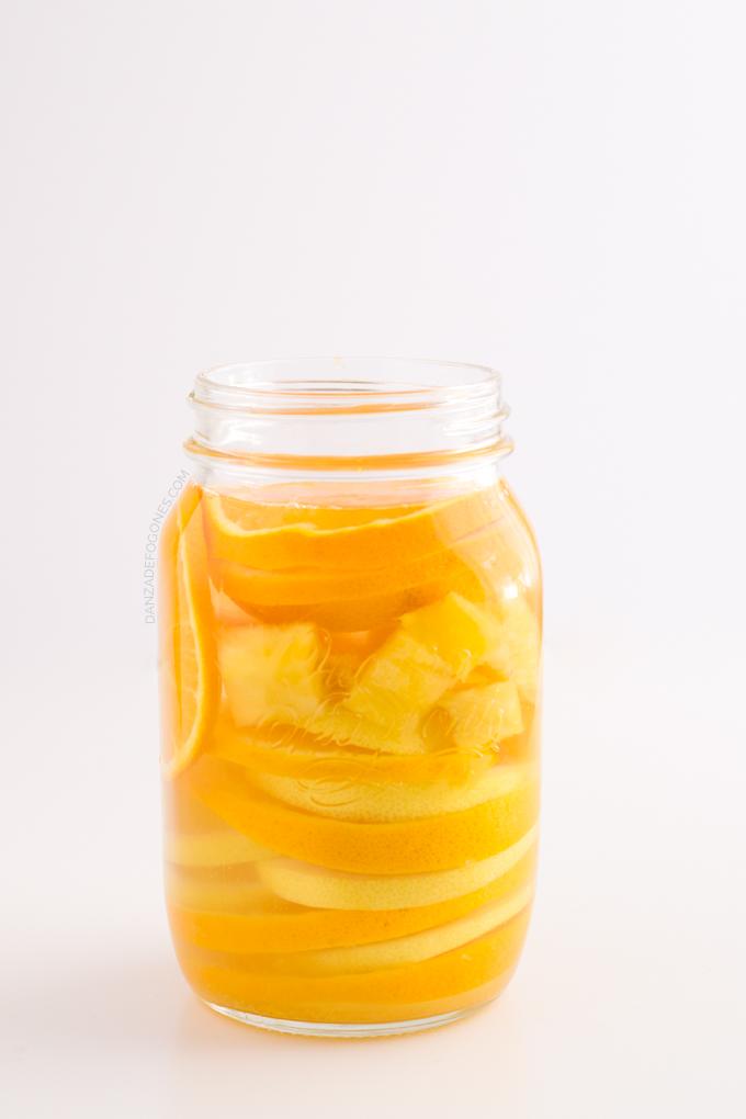 Como-hacer-agua-detox-con-frutas-danzadefogones.com