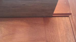 lama arriba de la puerta