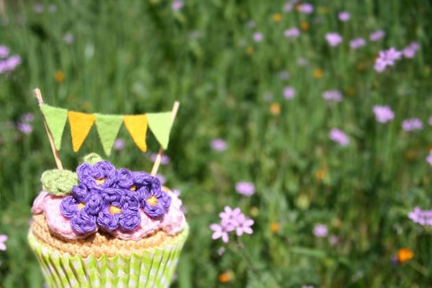 Violet crochet cupcake by 