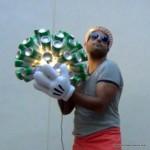 Lámpara realizada con 50 botellas de cerveza recicladas. #yotambienquierouna Reciclado Creativo. Rosa Montesa