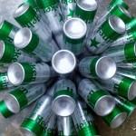 Lámpara realizada con 50 botellas de cerveza recicladas. #yotambienquierouna Reciclado Creativo. Rosa Montesa