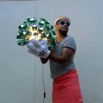 Lámpara realizada con 50 botellas de cerveza recicladas. #yotambienquierouna Reciclado Creativo. Rosa Montesa