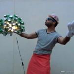 Lámpara realizada con 50 botellas de cerveza recicladas. #yotambienquierouna Reciclado Creativo. Rosa Montesa