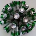 Lámpara realizada con 50 botellas de cerveza. Reciclado Creativo. Rosa Montesa