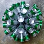 Lámpara realizada con 50 botellas de cerveza. Reciclado Creativo. Rosa Montesa