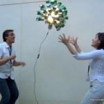 Lámpara realizada con 50 botellas de cerveza recicladas. #yotambienquierouna Reciclado Creativo. Rosa Montesa