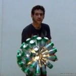 Lámpara realizada con 50 botellas de cerveza recicladas. #yotambienquierouna Reciclado Creativo. Rosa Montesa