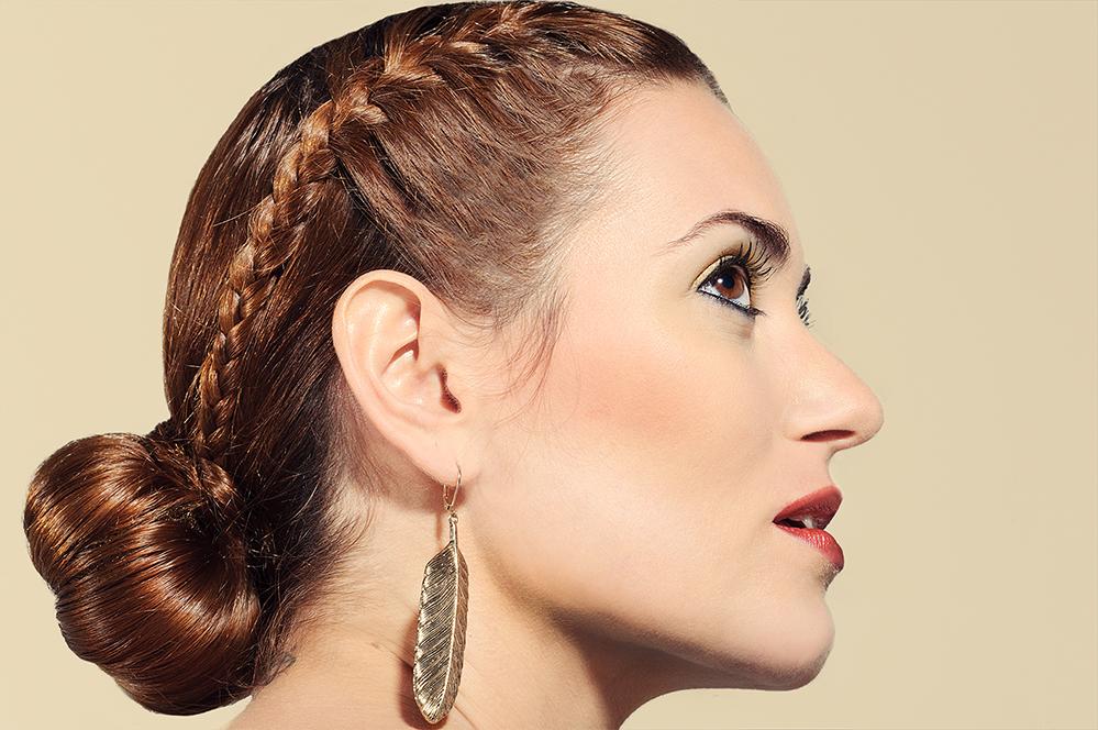 moño bajo con trenzas