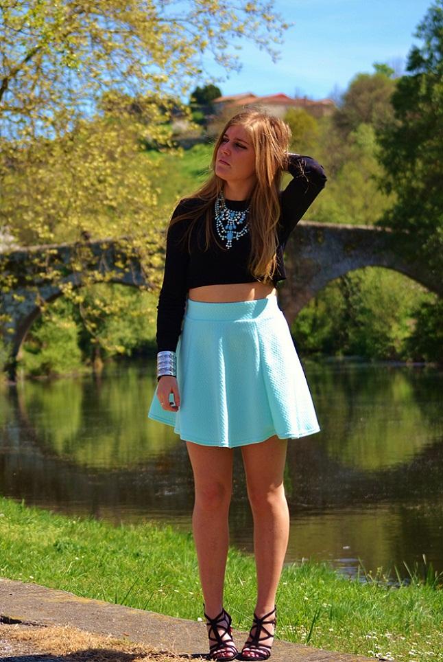 whitedahlia_blue-skirt2