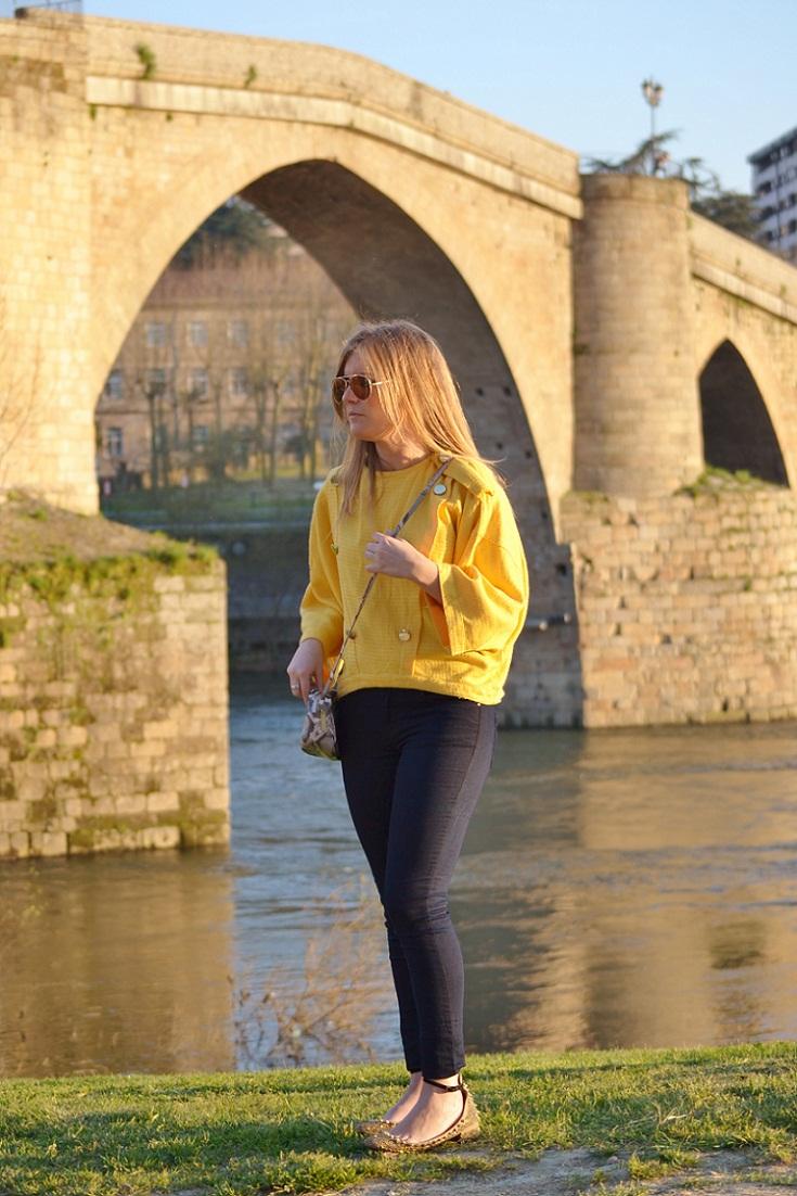 whitedahlia_yellow-vintage1