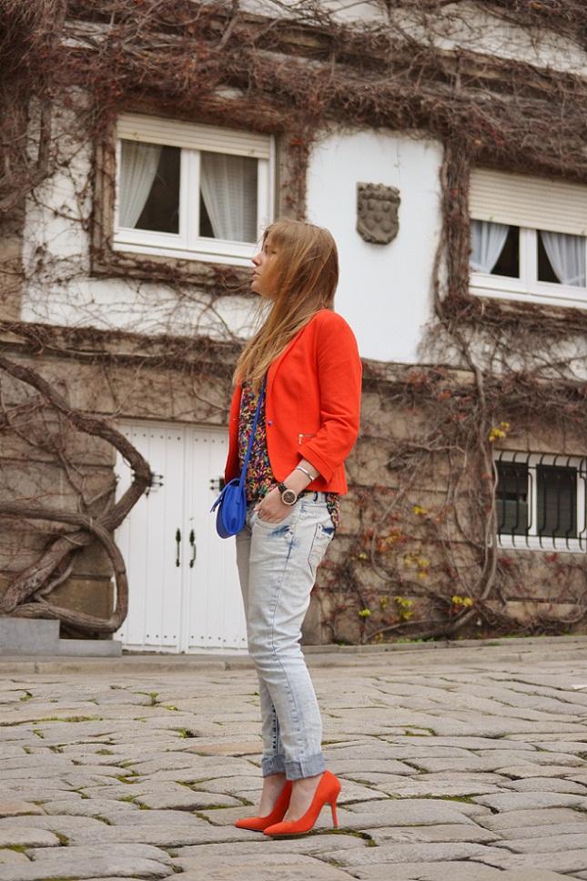 whitedahlia_blue&orange4