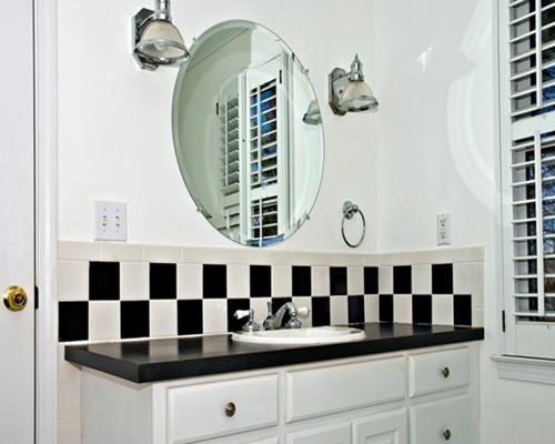 decoracion_en_blanco_y_negro_baño