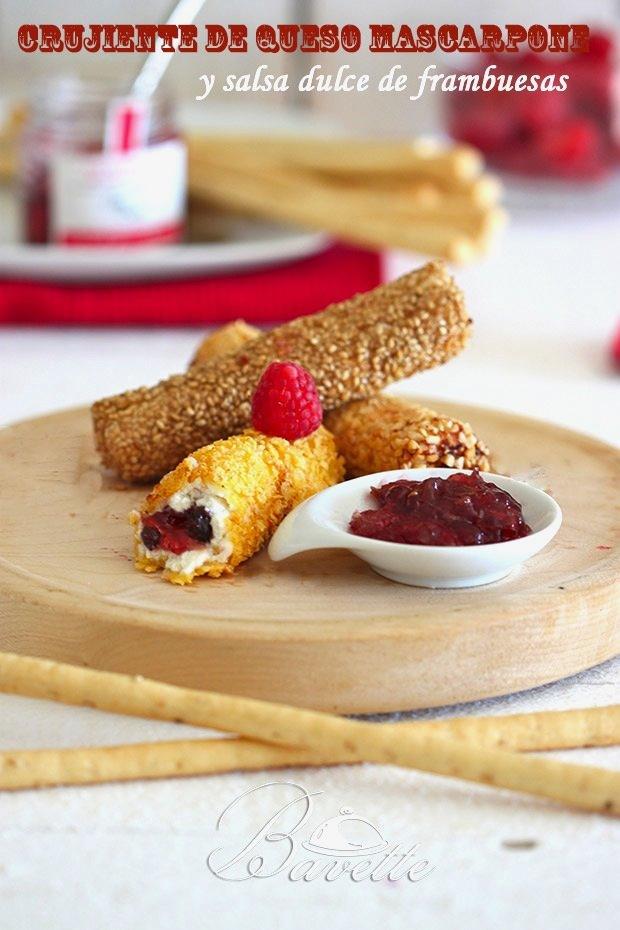 Crujiente de queso mascarpone y salsa dulce de frambuesas