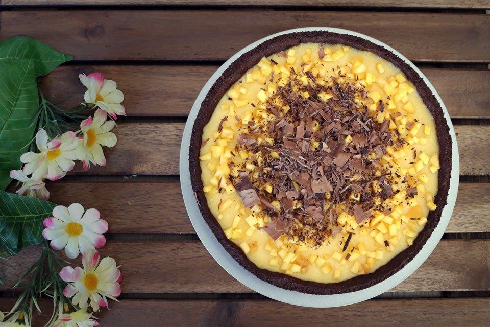 Tarta de melocotón y masa brisa de chocolate