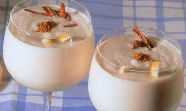 Copa de espuma con requesón