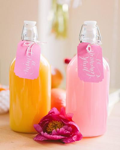 decorar para una cena de verano botellas