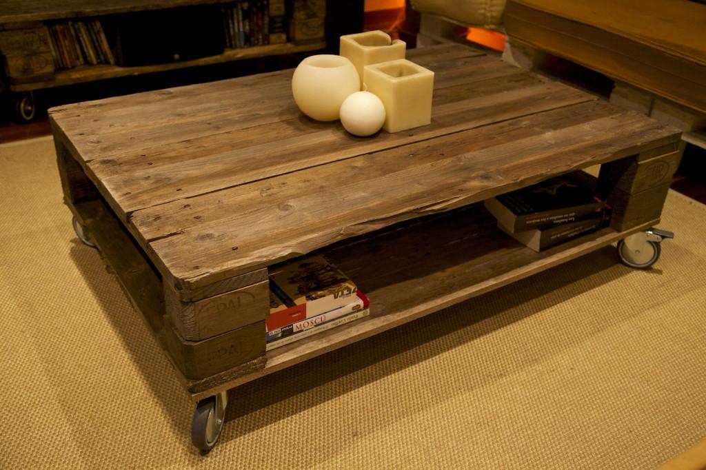 Mesa-auxiliar-hecha-con-palets-palet-reciclado-reciclados-Eisenheim-02