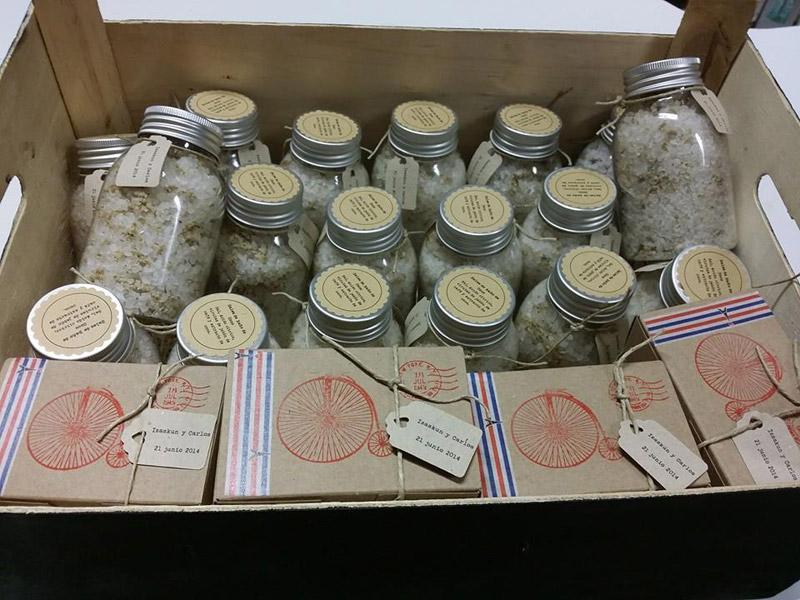 Jabones y sales de baño como regalo de boda