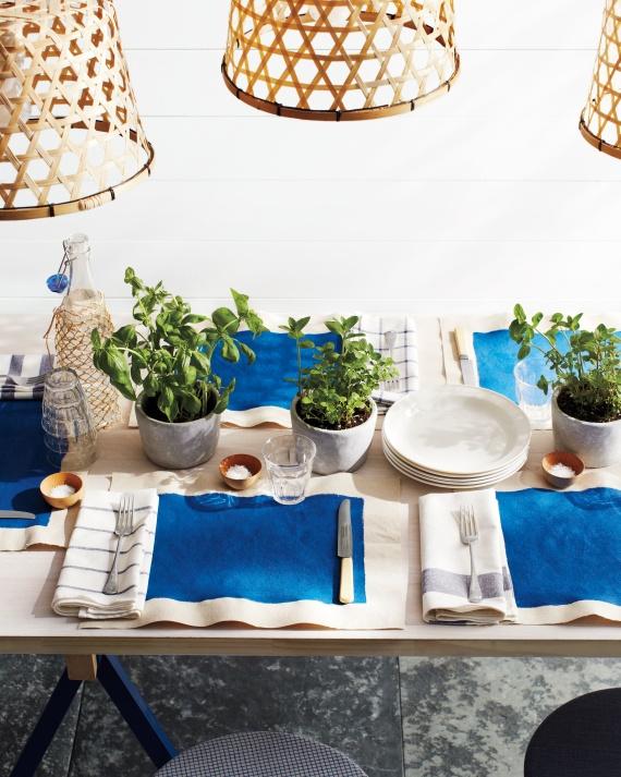 tablesetting-d111125-1-0105_vert