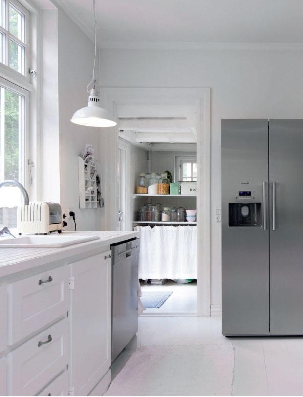 white kitchen