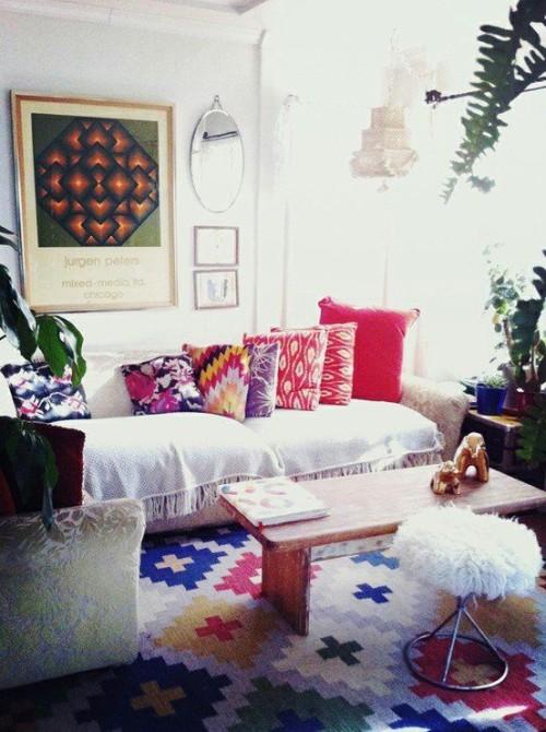 un salón estilo étnico