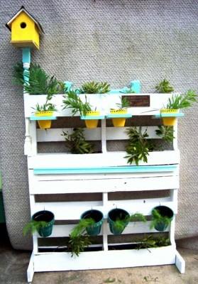 decorar con palets reciclados plantas