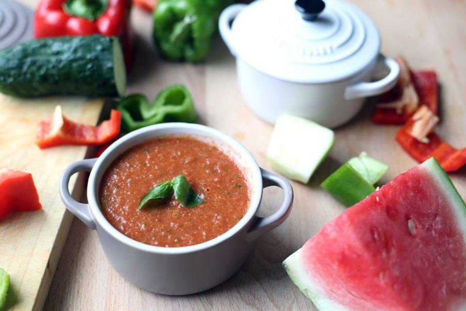 Gazpacho de sandía con albahaca