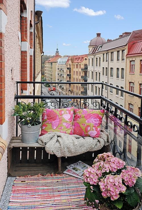 Decorar tu casa con textiles y flores
