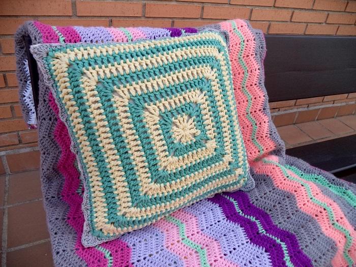 Cómo hacer un cojín Granny Square con Natura XL