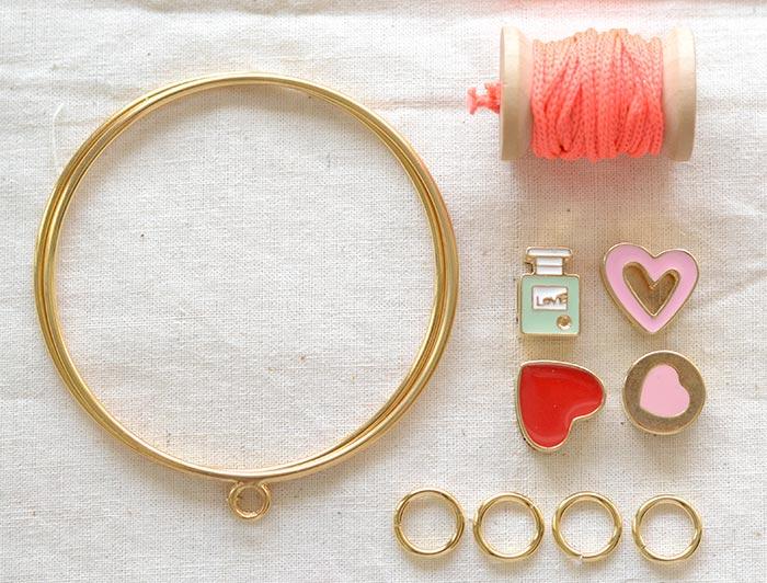 Materiales para hacer pulseras con abalorios