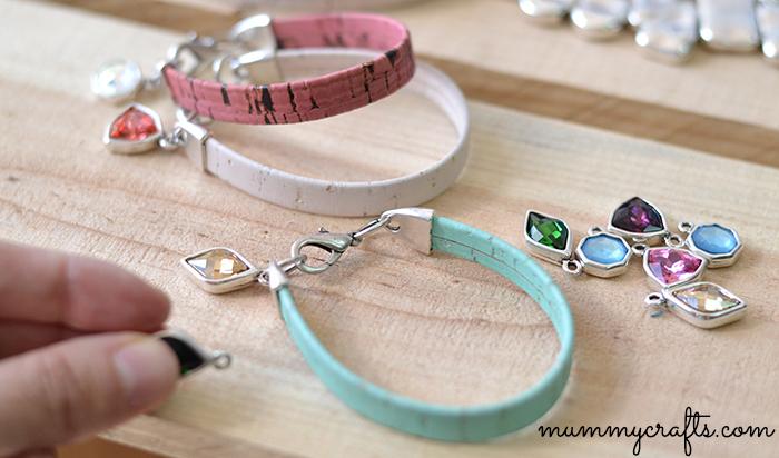 Pulseras con charms de swarovski de colores