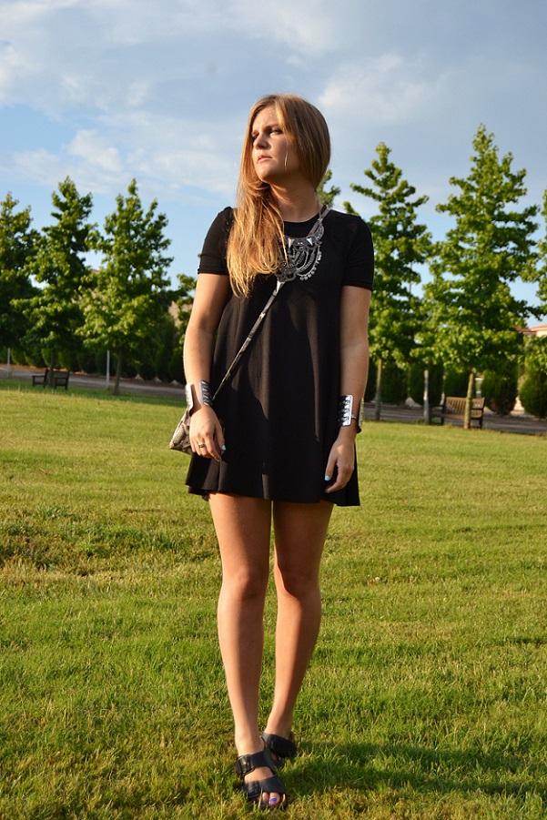 whitedahlia_black&silver14