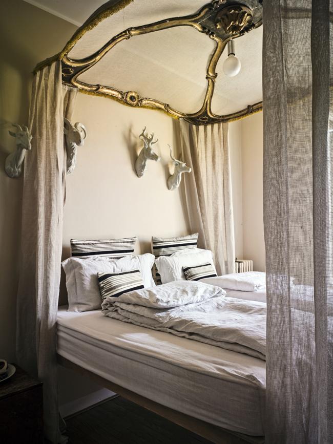 Emilia-Romagna, Italy ID826 Architect 1