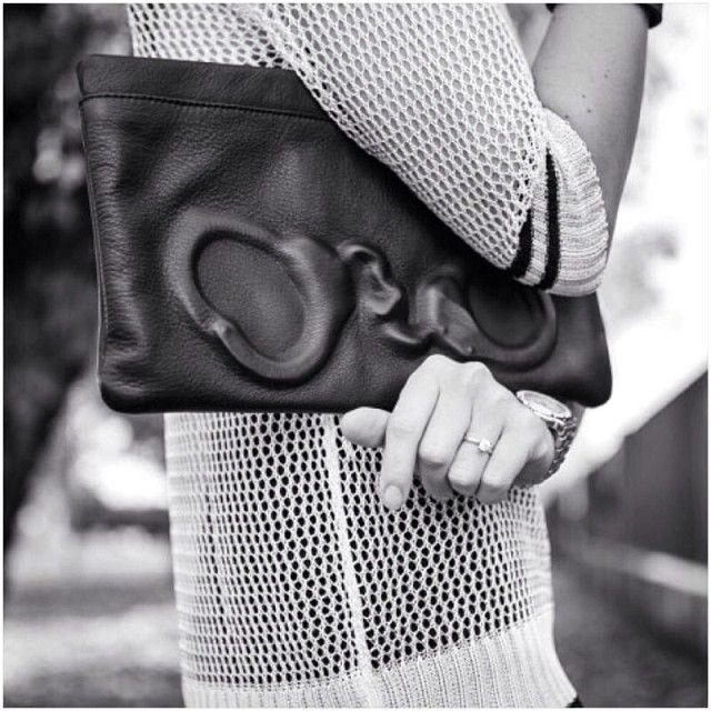 Vlieger & Vandam Guardian Angel handcuffs clutch