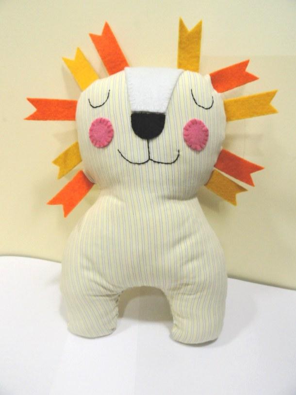 peluche leon diy 13