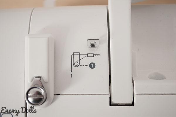 Máquina de coser Singer Serenade - Enhebrar