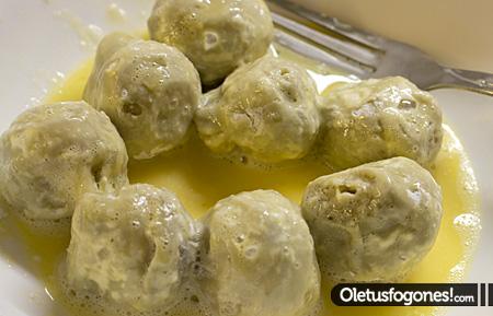 Alcachofas rebozadas en salsa