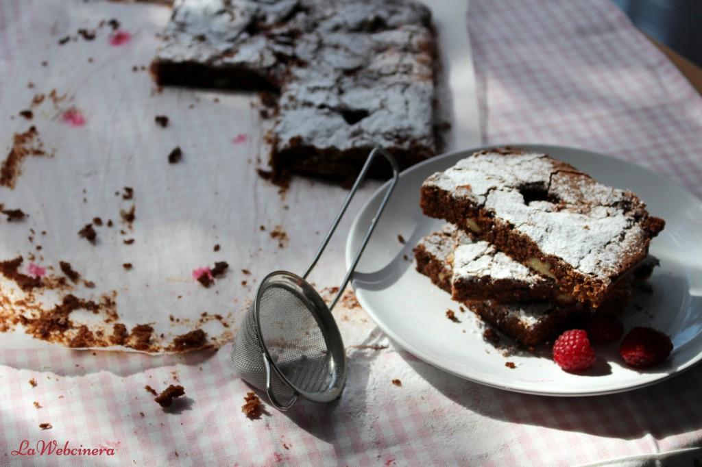 brownie_con_nueces_y_frambuesas